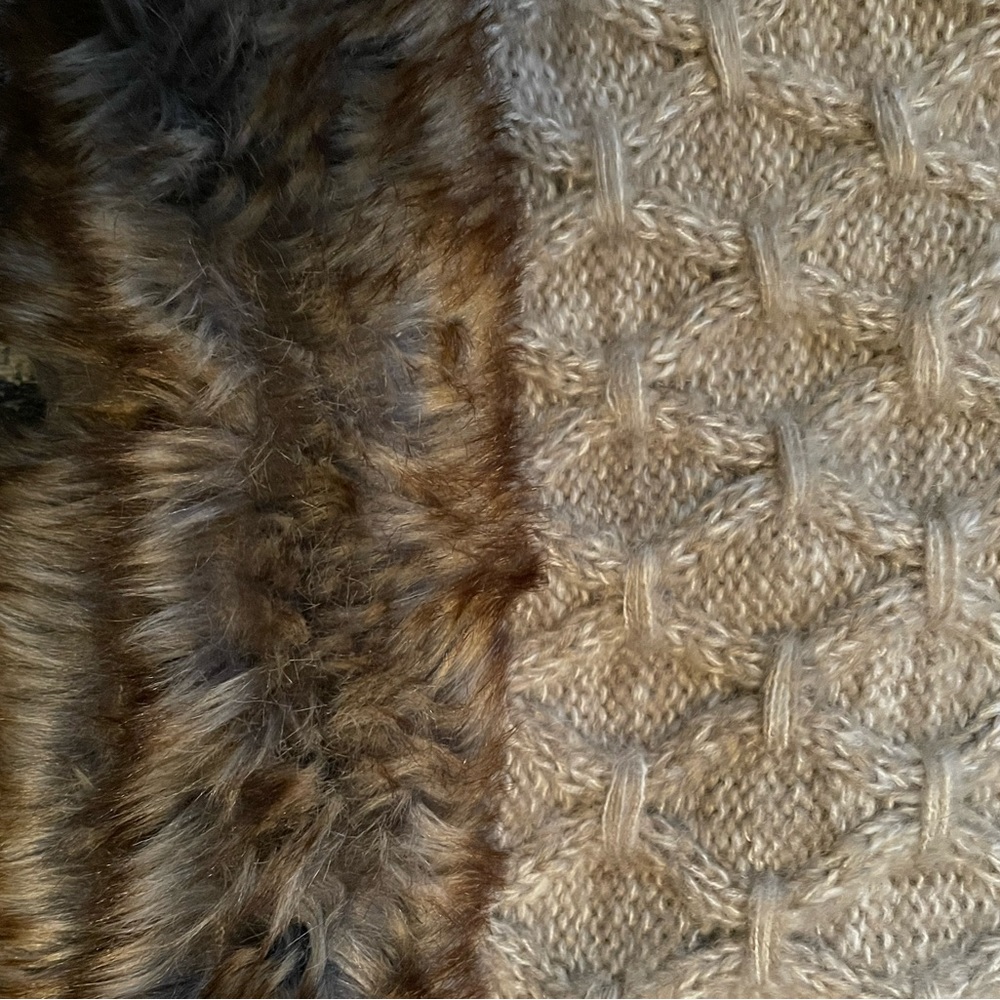 Infinity Scarf - Picture 5 of 7